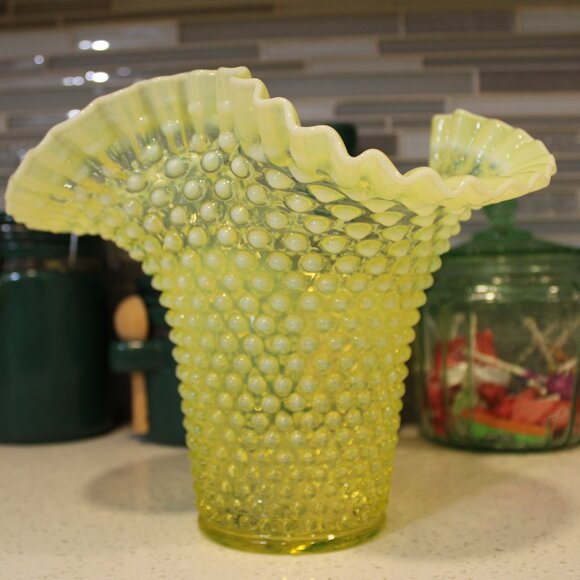 Topaz Opalescent Triangle Vase - Picture 2 of 14